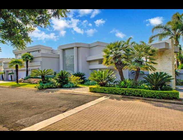 5 BEDROOM PROPERTY TO RENT IN FOURWAYS GARDENS